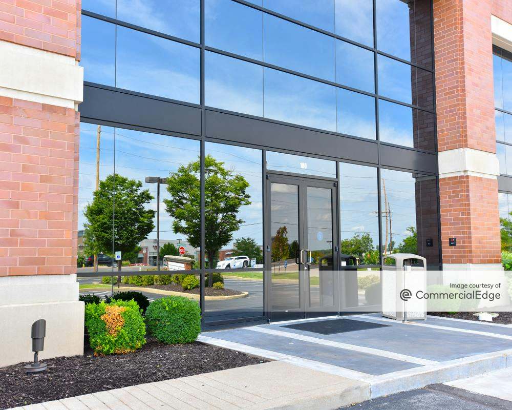 100 Chesterfield Business Pkwy, Chesterfield, MO Office Space